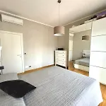 Attico Vista Lago, Relax & Wi-fi * Intra