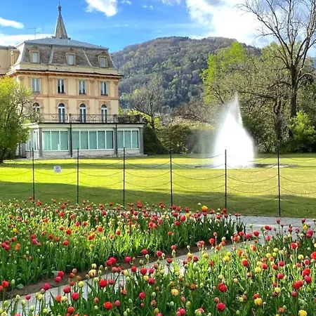 Attico Vista Lago, Relax & Wi-fi Apartment Intra