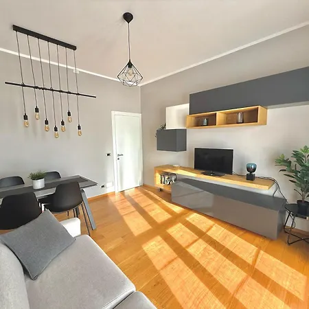 Attico Vista Lago, Relax & Wi-fi Intra