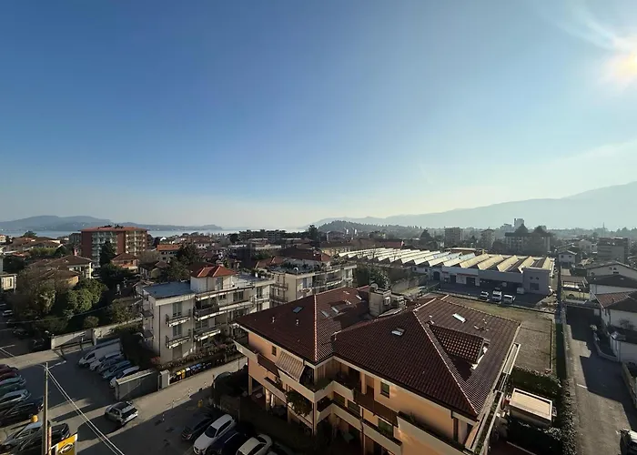 Διαμέρισμα Attico Vista Lago, Relax & Wi-fi