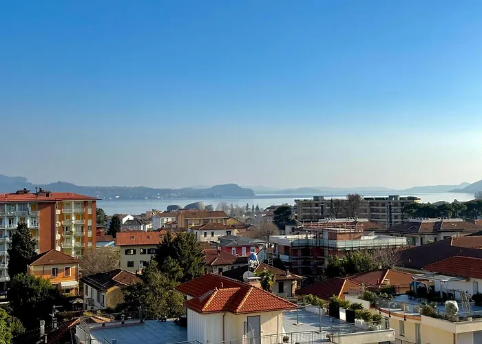 Διαμέρισμα Attico Vista Lago, Relax & Wi-fi Intra