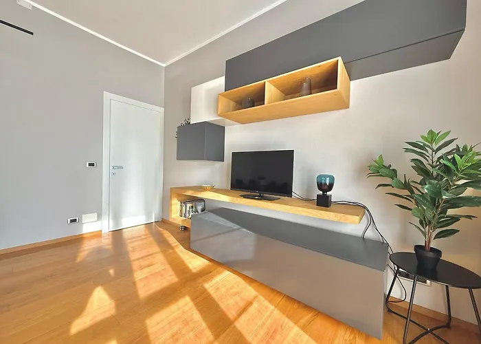 Attico Vista Lago, Relax & Wi-fi