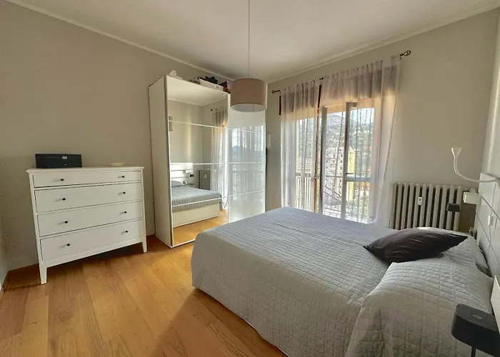 Διαμέρισμα Attico Vista Lago, Relax & Wi-fi